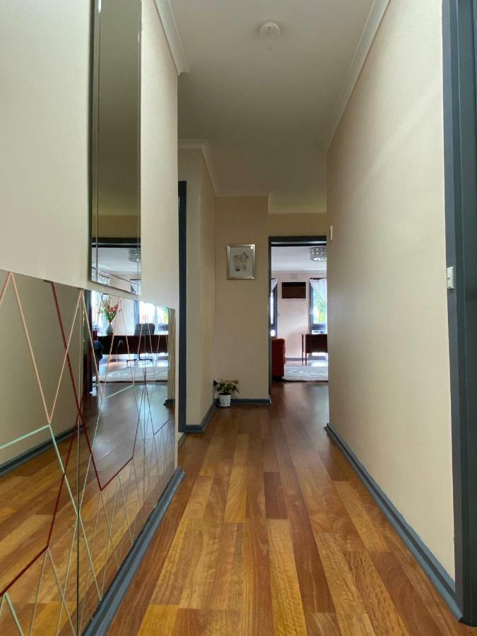 Entire Hume House Villa Melburne Exterior foto